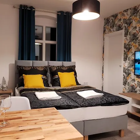 Apartament Przy Placu Piastowskim Jelenia Gora Exterior photo