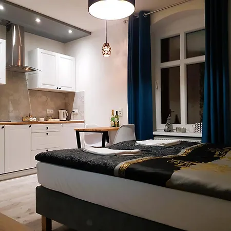 Apartament Przy Placu Piastowskim Jelenia Gora Exterior photo