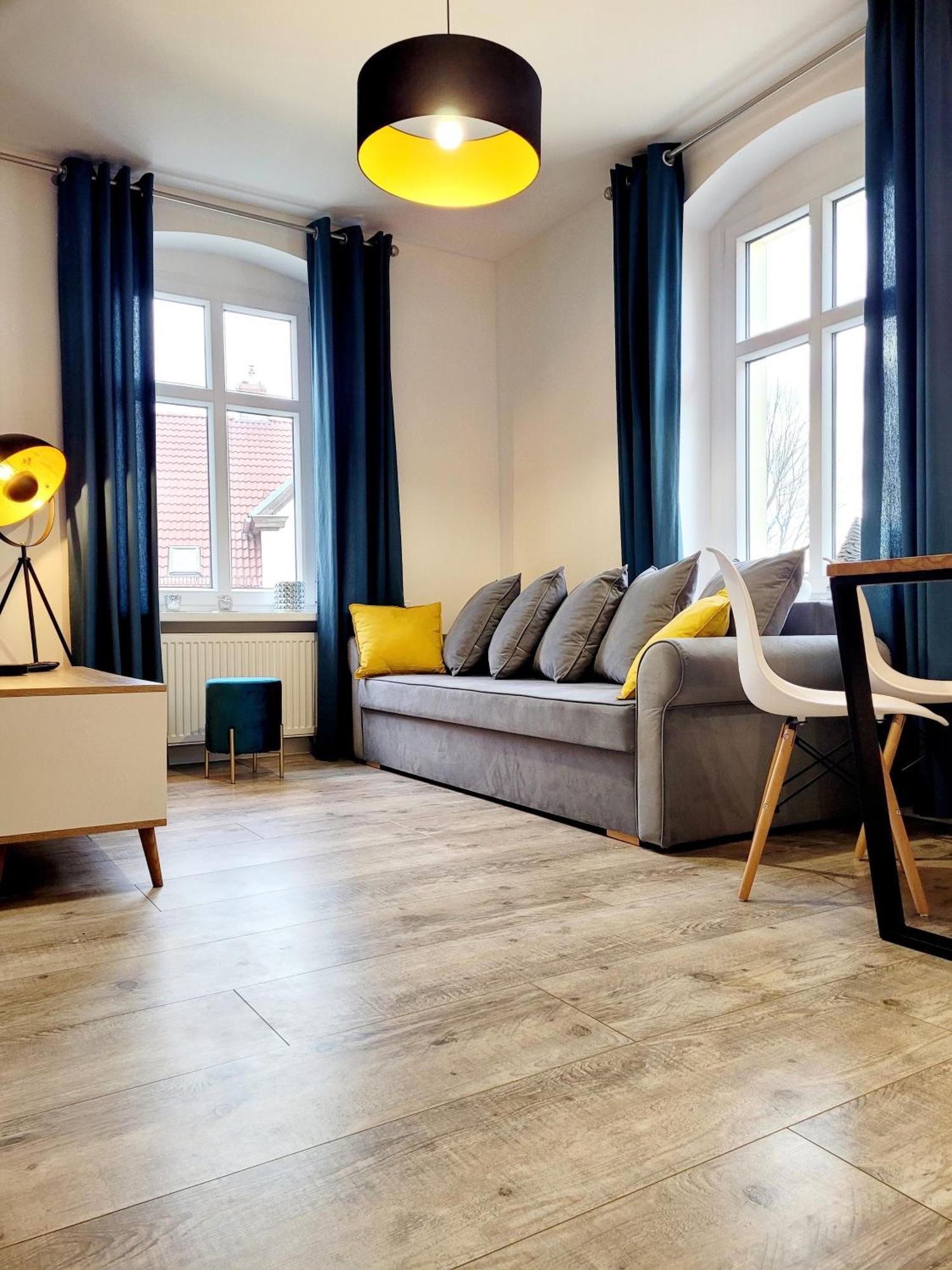 Apartment Przy Placu Piastowskim Jelenia Gora